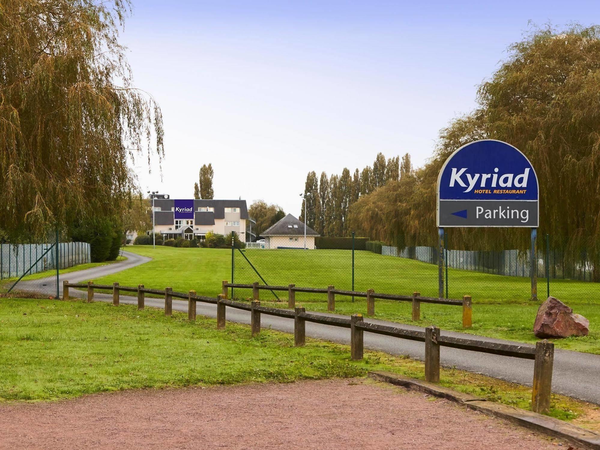 Kyriad Deauville - St Arnoult Сент-Арну Экстерьер фото